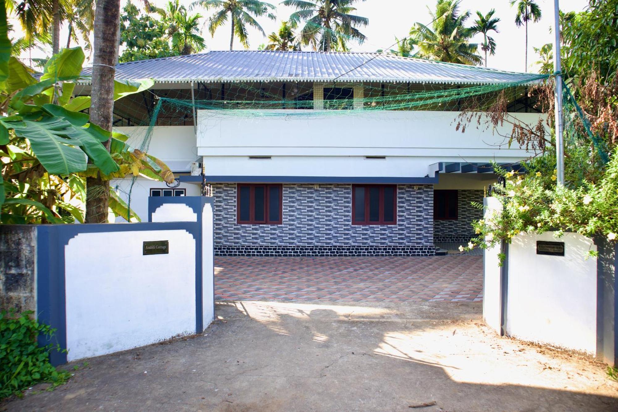 Ambili Riverfront Villa With Party Hall Irimbranallur Dış mekan fotoğraf